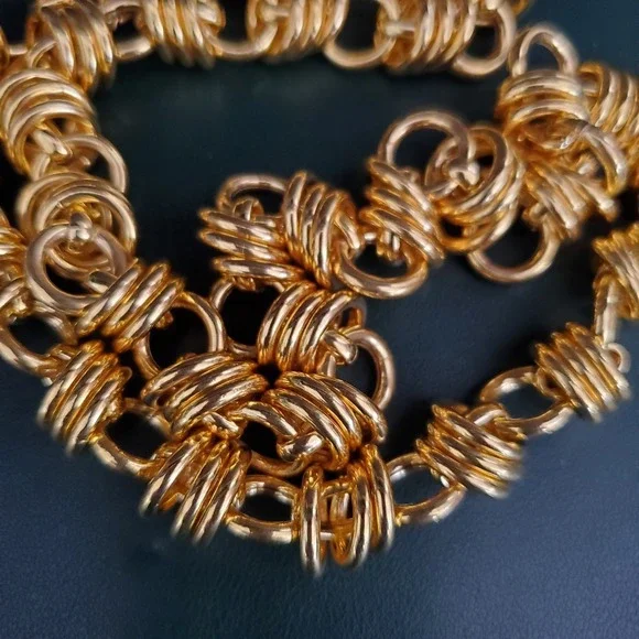 Gold Tone Loop Necklace Signed Bronze‎ Milor Italy Everyday Wear to Dressy - Picture 2 of 8